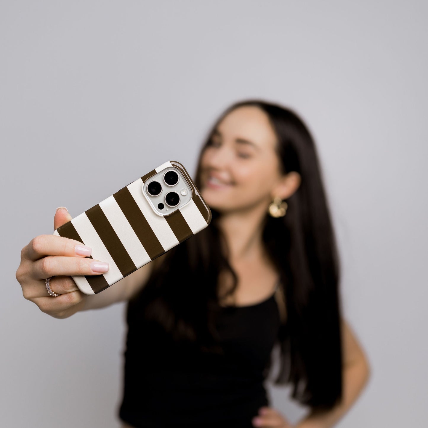 Ivory Lines Magsafe phone case