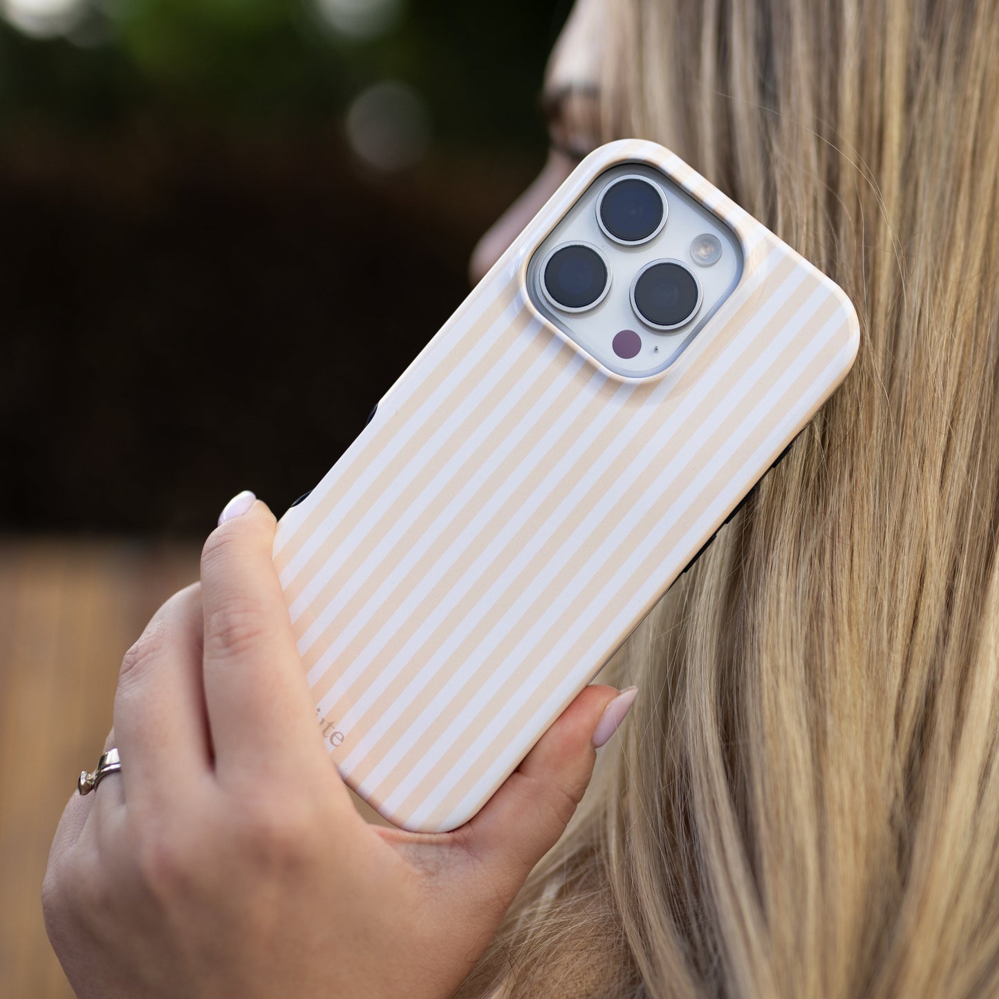 Yellow Stripes Magsafe phone case